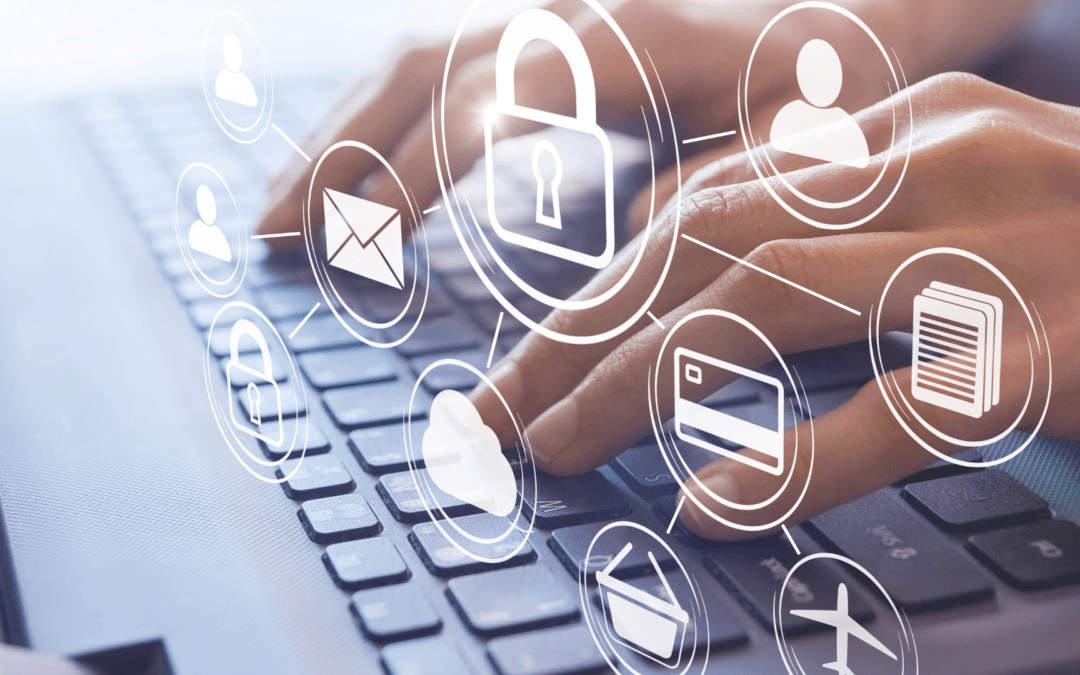 Hände tippen auf einer Laptop-Tastatur, während digitale Icons wie Datenschutz, E-Mail und Cloud sichtbar sind. Dieses Bild thematisiert Online-Sicherheit und digitale Kommunikation.